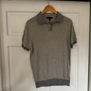 Men’s Banana Republic collared sweater